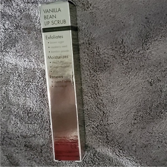 Renowned brand WHISH Vanilla Bean Lip Scrub NIB sealed - Picture 3 of 7